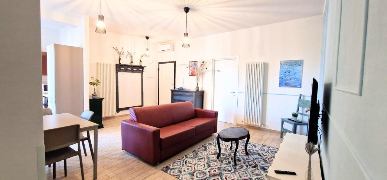 Central City Rooms M09 Apartment Bologna Esterno foto