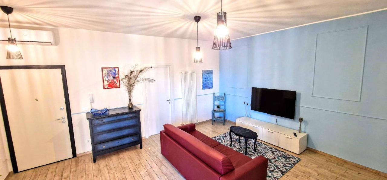 Central City Rooms M09 Apartment Bologna Esterno foto